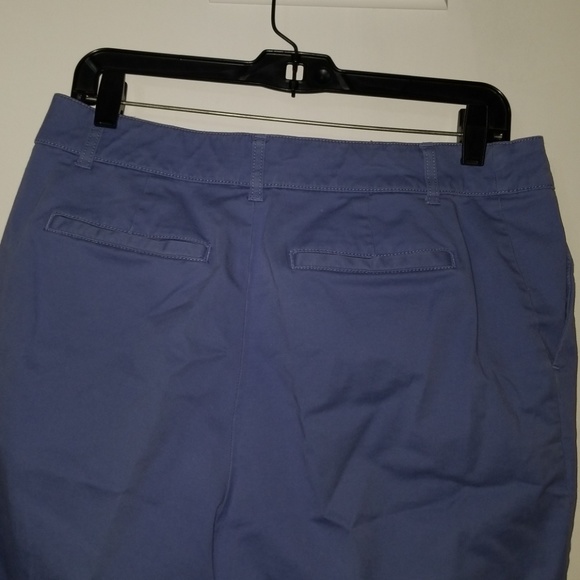 2 pair Croft & Barrow. Size 10. - Picture 5 of 5